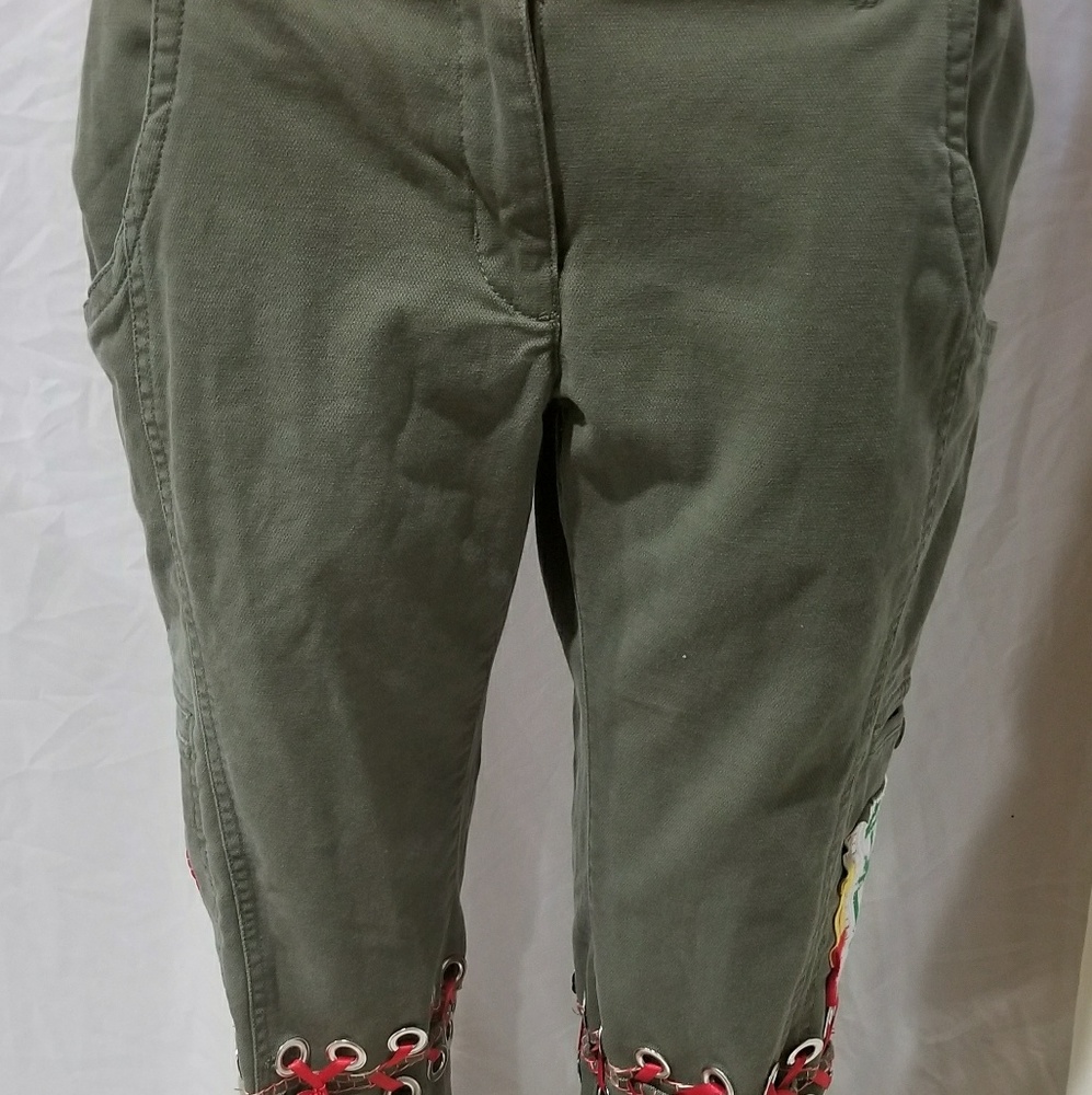 Revamped Marley Rasta Lace Up Capris - 4/25"